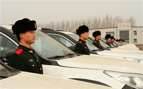 身披戎装 哈弗h9变身国防用车