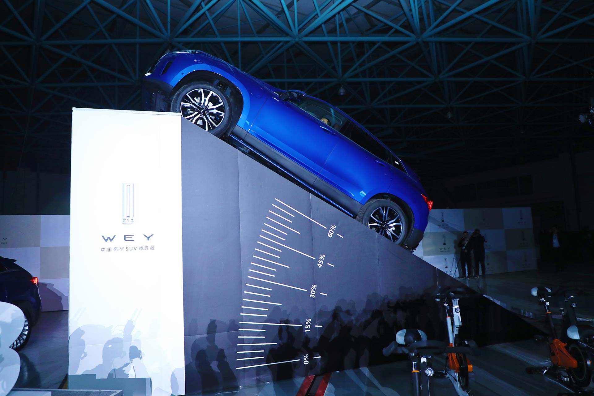 补贴后售价25.98万元起 中国插电混动豪华SUV WEY P8创领上市